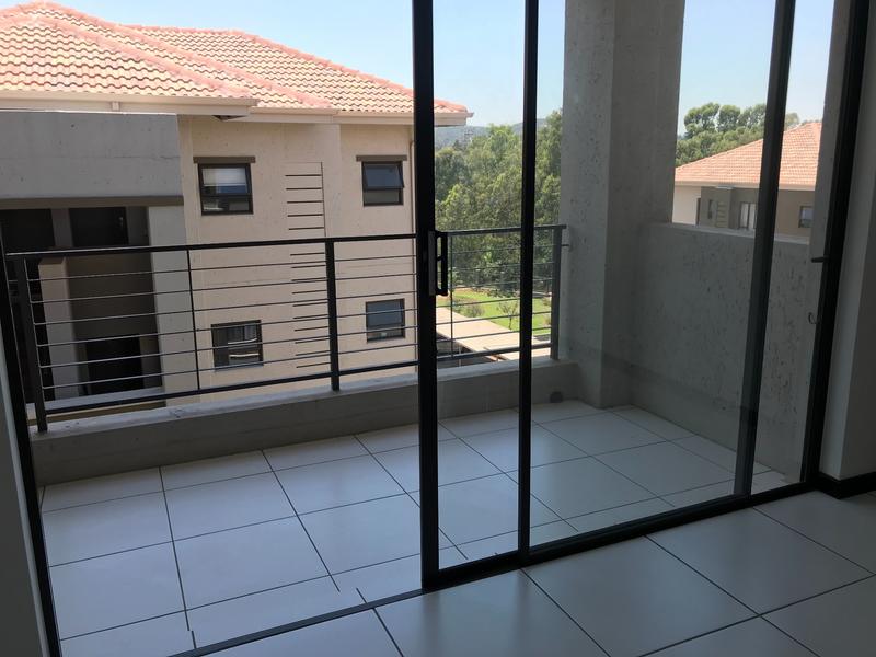 1 Bedroom Property for Sale in Lonehill Gauteng