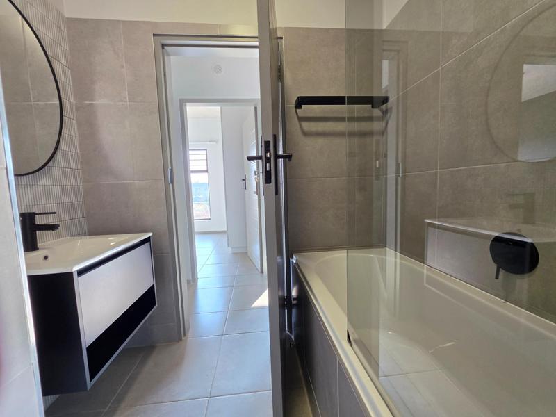 2 Bedroom Property for Sale in Waterkloof Ridge Gauteng