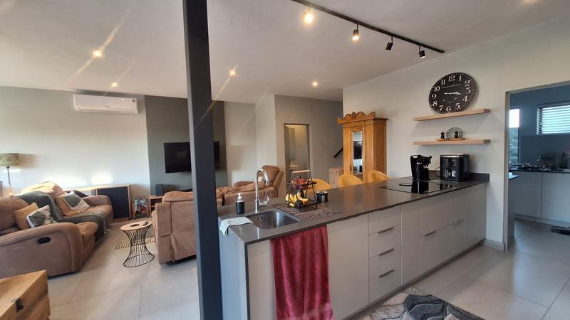 To Let 3 Bedroom Property for Rent in Midstream Estate Gauteng