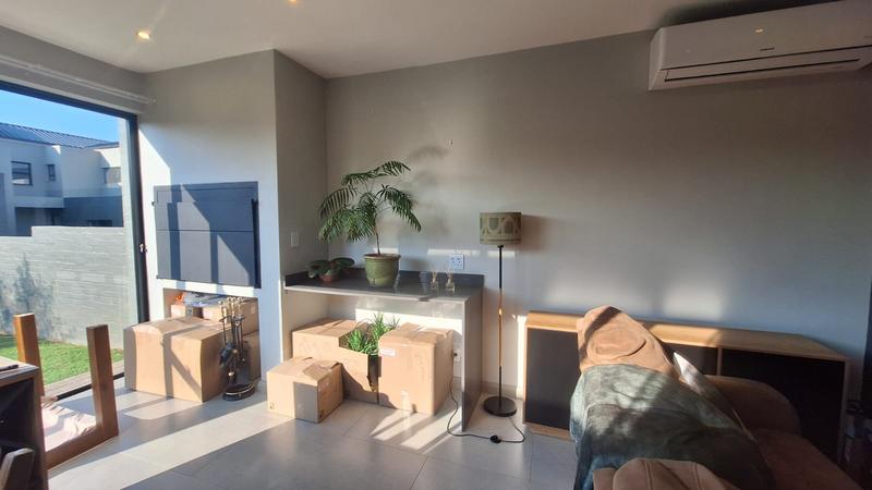 To Let 3 Bedroom Property for Rent in Midstream Estate Gauteng