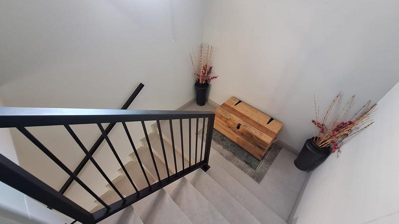 To Let 3 Bedroom Property for Rent in Midstream Estate Gauteng