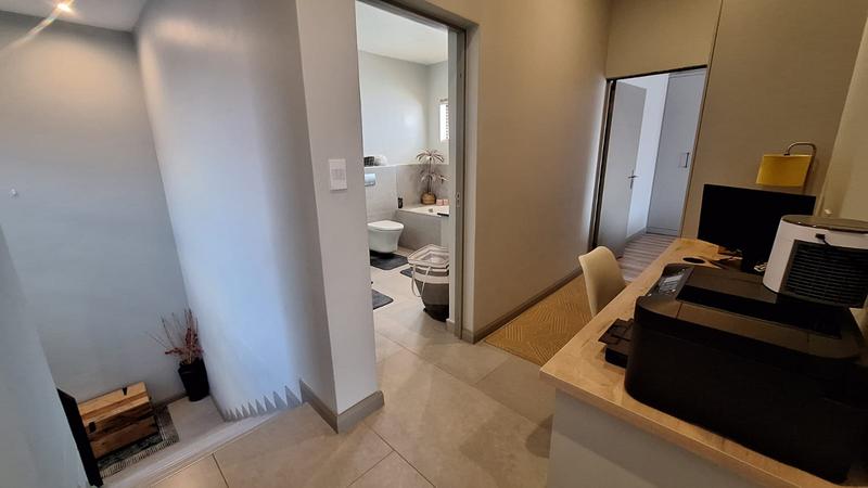 To Let 3 Bedroom Property for Rent in Midstream Estate Gauteng