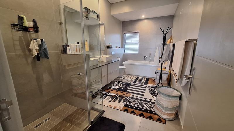 To Let 3 Bedroom Property for Rent in Midstream Estate Gauteng