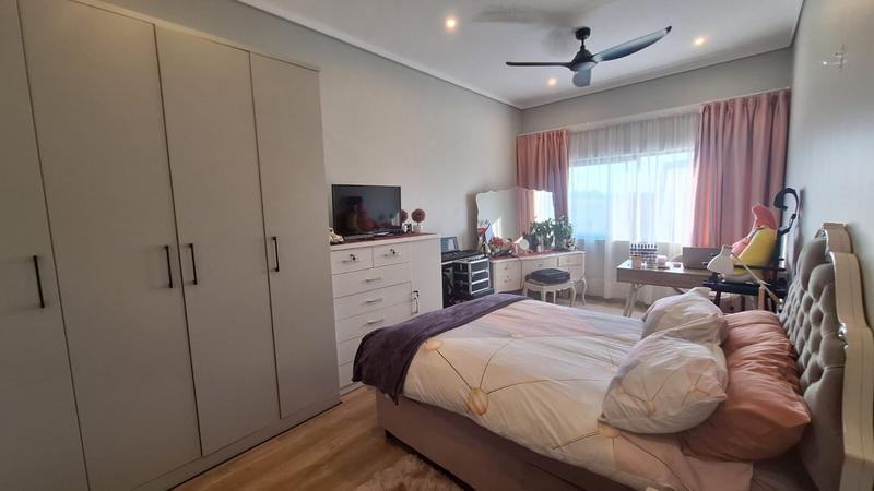 To Let 3 Bedroom Property for Rent in Midstream Estate Gauteng