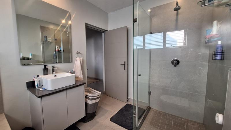 To Let 3 Bedroom Property for Rent in Midstream Estate Gauteng