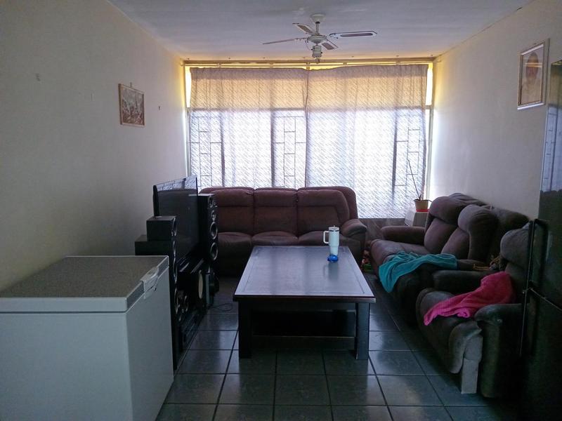 2 Bedroom Property for Sale in Pretoria Gardens Gauteng