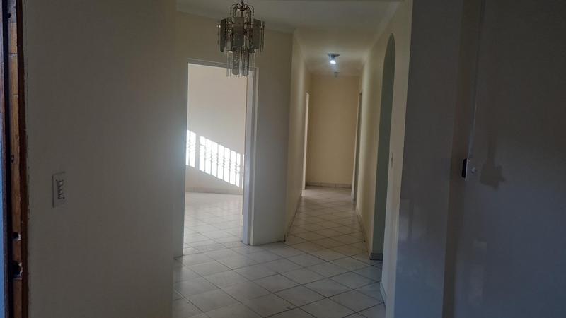 To Let 3 Bedroom Property for Rent in Bedfordview Gauteng