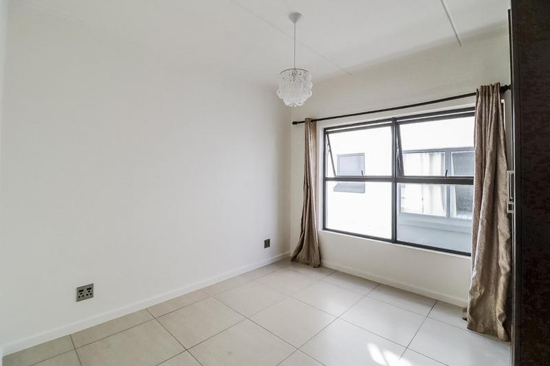 To Let 3 Bedroom Property for Rent in Greenstone Hill Gauteng
