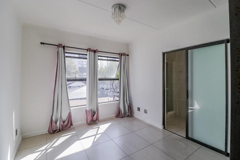To Let 3 Bedroom Property for Rent in Greenstone Hill Gauteng