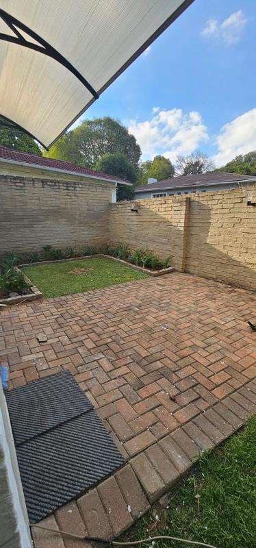 To Let 1 Bedroom Property for Rent in Sandringham Gauteng
