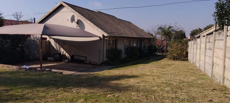 3 Bedroom Property for Sale in Lindhaven Gauteng