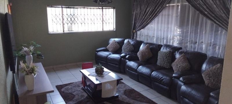 3 Bedroom Property for Sale in Lindhaven Gauteng