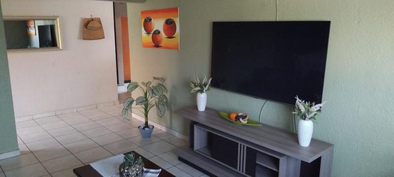 3 Bedroom Property for Sale in Lindhaven Gauteng