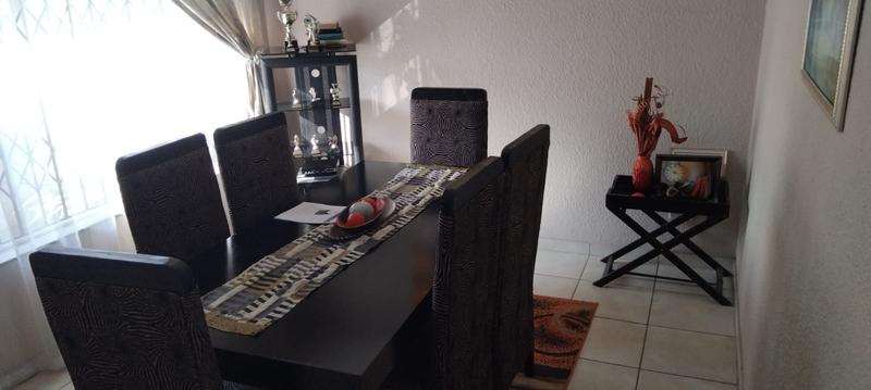 3 Bedroom Property for Sale in Lindhaven Gauteng