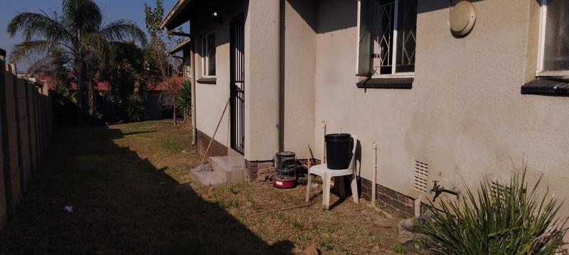 3 Bedroom Property for Sale in Lindhaven Gauteng