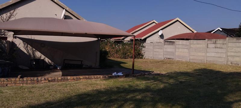 3 Bedroom Property for Sale in Lindhaven Gauteng