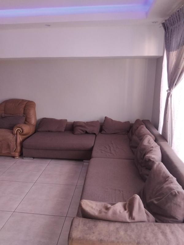 5 Bedroom Property for Sale in Halfway Gardens Gauteng