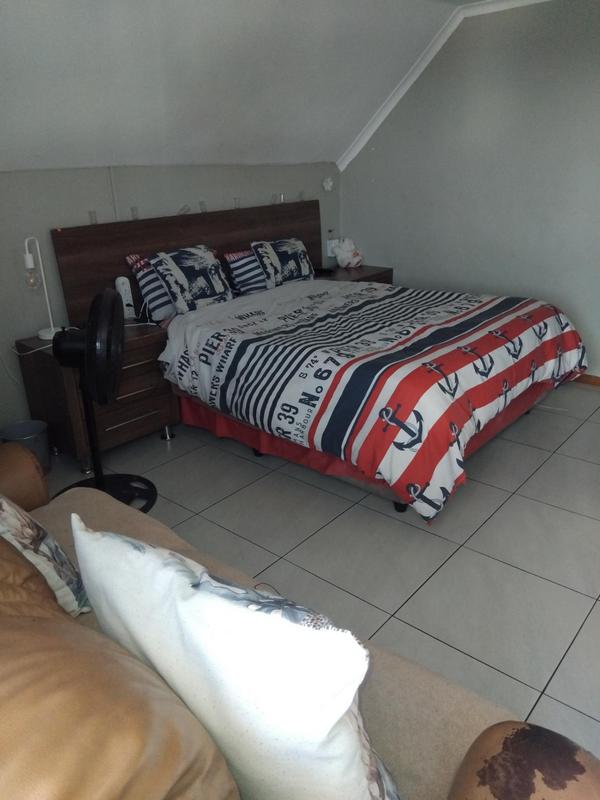 5 Bedroom Property for Sale in Halfway Gardens Gauteng