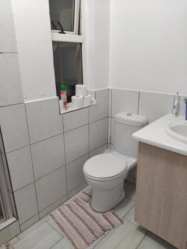 5 Bedroom Property for Sale in Halfway Gardens Gauteng
