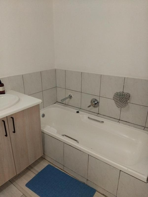 5 Bedroom Property for Sale in Halfway Gardens Gauteng