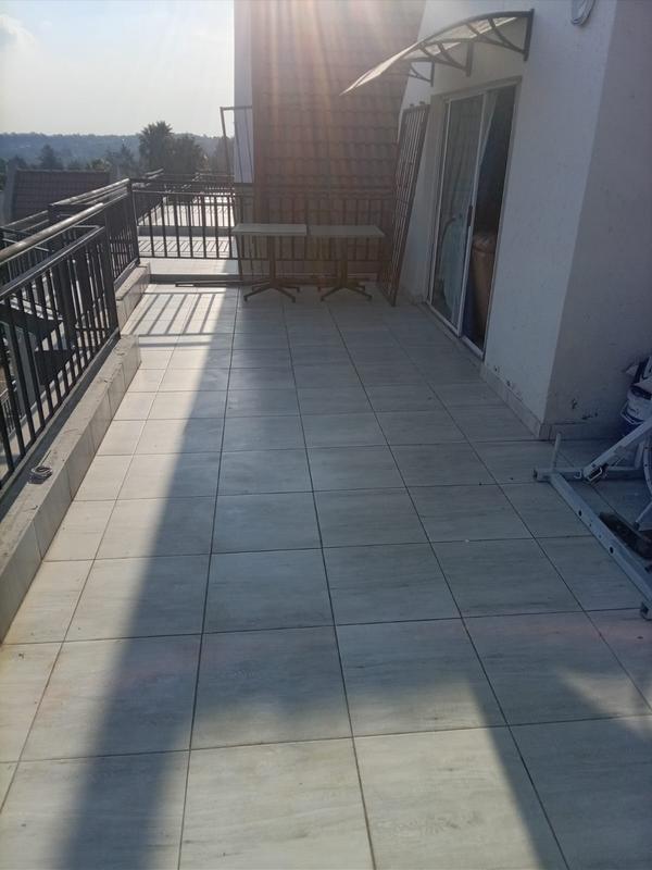 5 Bedroom Property for Sale in Halfway Gardens Gauteng