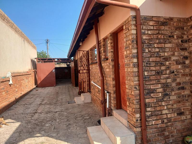 3 Bedroom Property for Sale in Soshanguve Gauteng