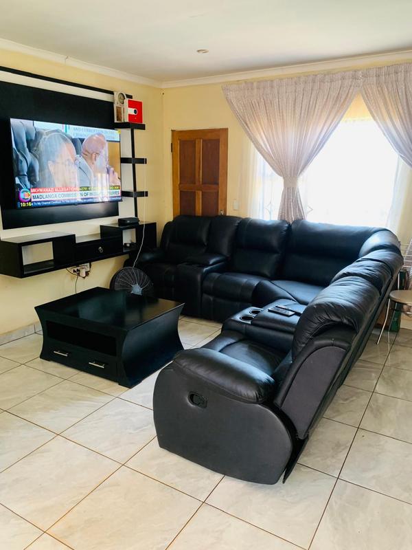 2 Bedroom Property for Sale in Villa Liza Gauteng