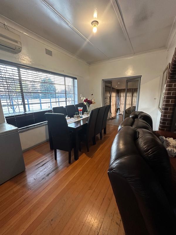 6 Bedroom Property for Sale in Strubenvale Gauteng