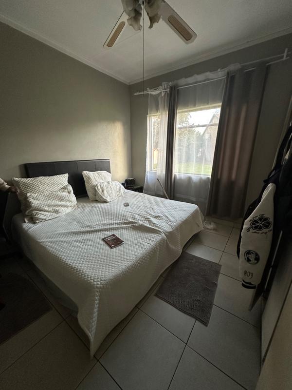 6 Bedroom Property for Sale in Strubenvale Gauteng