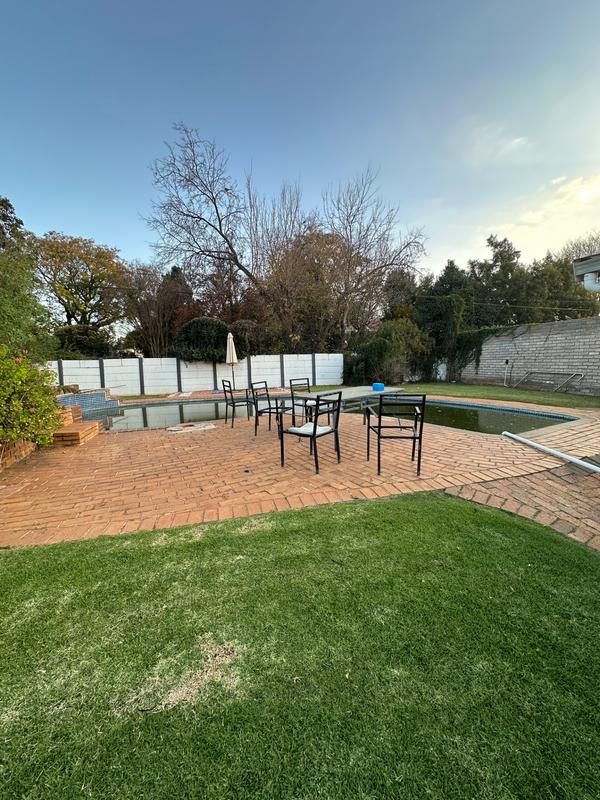 6 Bedroom Property for Sale in Strubenvale Gauteng