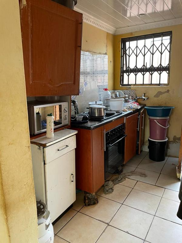 2 Bedroom Property for Sale in Thulani Gauteng