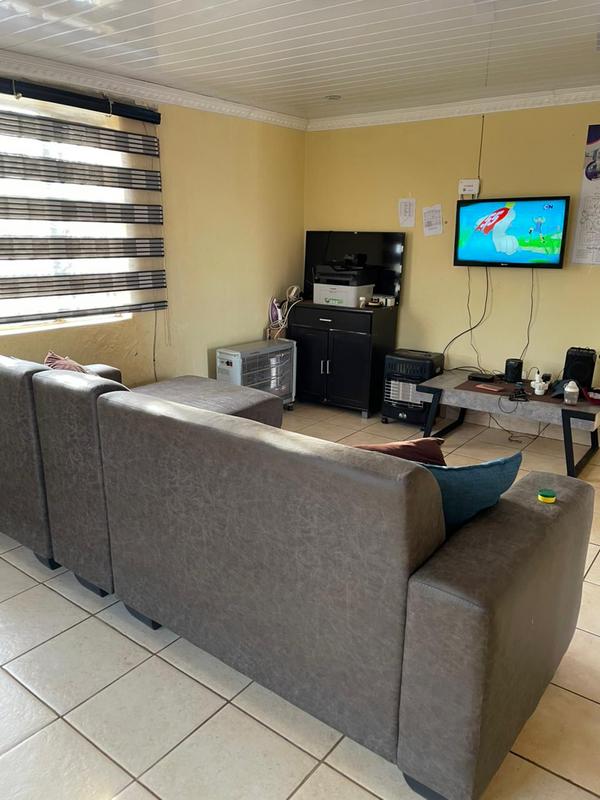 2 Bedroom Property for Sale in Thulani Gauteng