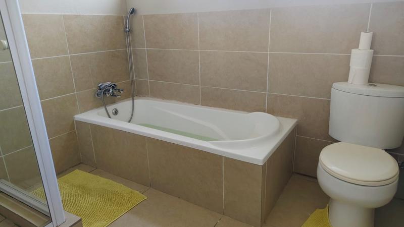 3 Bedroom Property for Sale in Cedar Creek Gauteng