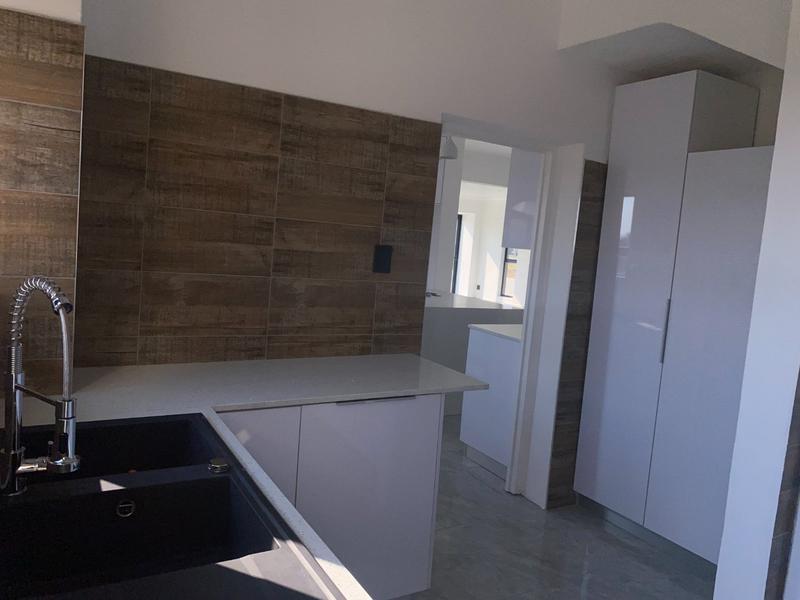 5 Bedroom Property for Sale in Fourways Gauteng