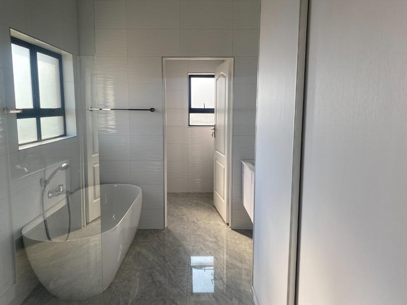 5 Bedroom Property for Sale in Fourways Gauteng