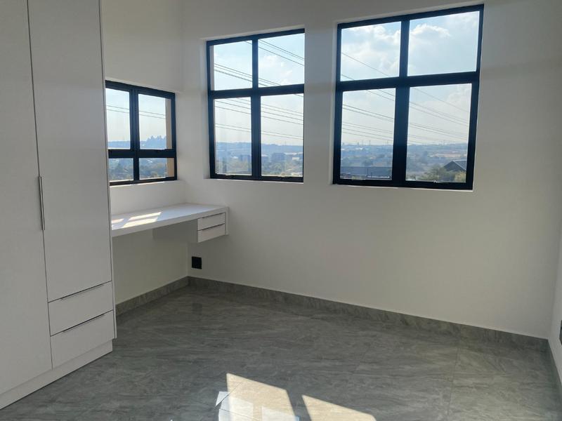 5 Bedroom Property for Sale in Fourways Gauteng