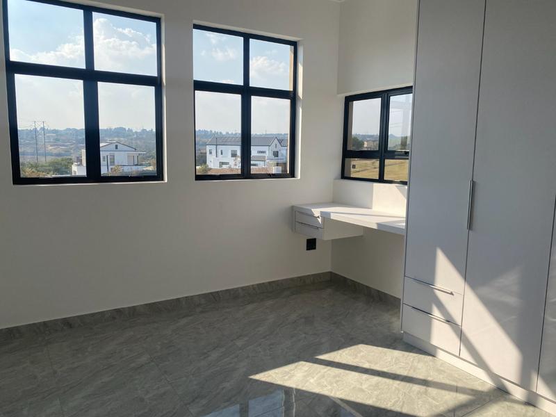 5 Bedroom Property for Sale in Fourways Gauteng