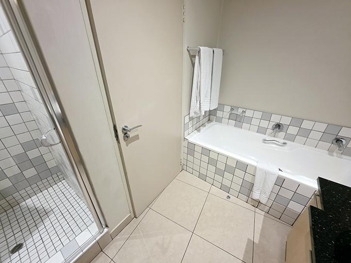 To Let 2 Bedroom Property for Rent in Benmore Gauteng