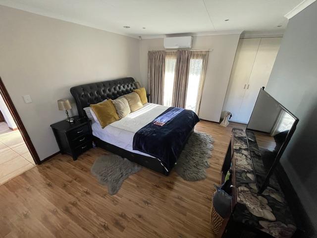 To Let 3 Bedroom Property for Rent in Glen Marais Gauteng