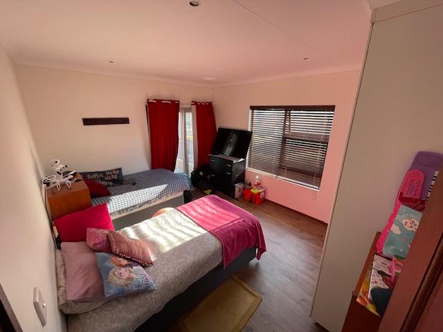 To Let 3 Bedroom Property for Rent in Glen Marais Gauteng