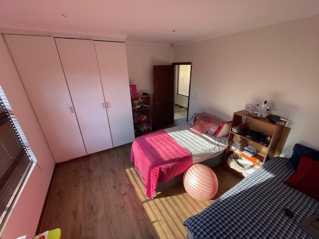 To Let 3 Bedroom Property for Rent in Glen Marais Gauteng