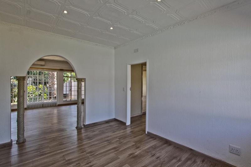 To Let 4 Bedroom Property for Rent in Glen Marais Gauteng