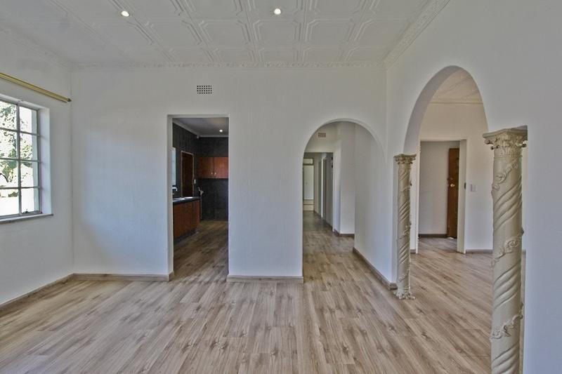 To Let 4 Bedroom Property for Rent in Glen Marais Gauteng