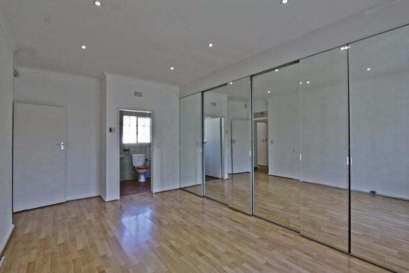 To Let 4 Bedroom Property for Rent in Glen Marais Gauteng