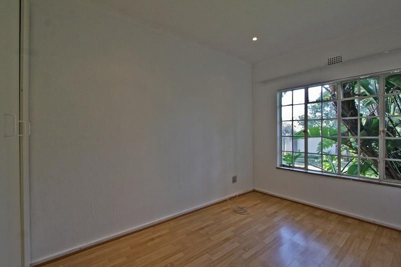 To Let 4 Bedroom Property for Rent in Glen Marais Gauteng