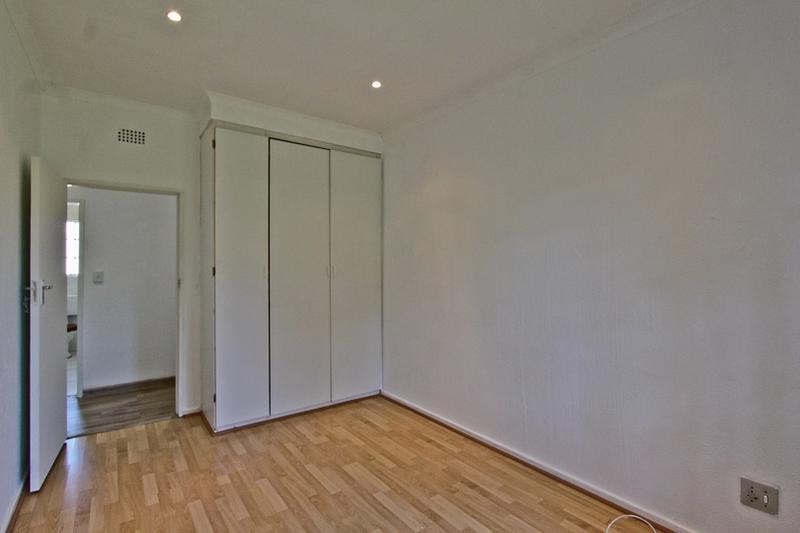 To Let 4 Bedroom Property for Rent in Glen Marais Gauteng