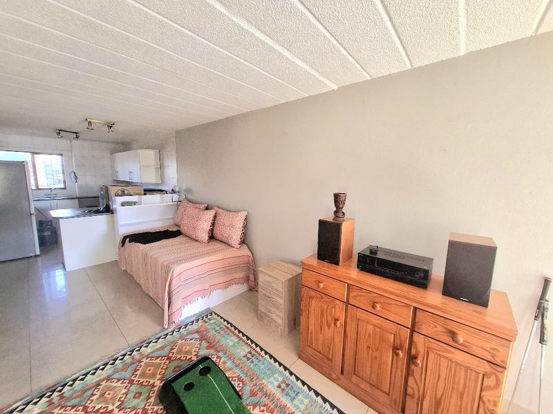 To Let 2 Bedroom Property for Rent in Morningside Gauteng