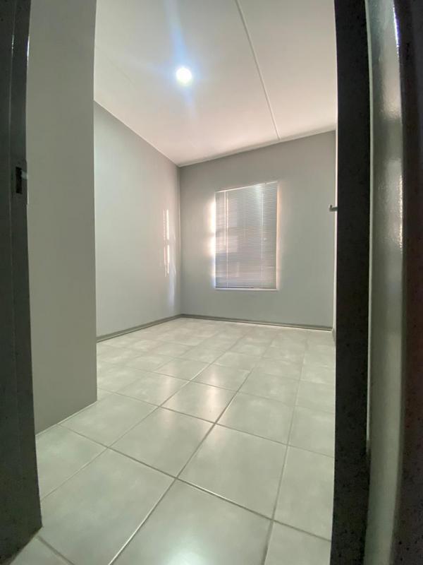2 Bedroom Property for Sale in Witpoortjie Gauteng