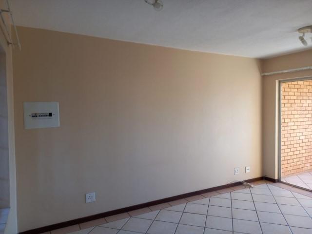 2 Bedroom Property for Sale in Monavoni Gauteng
