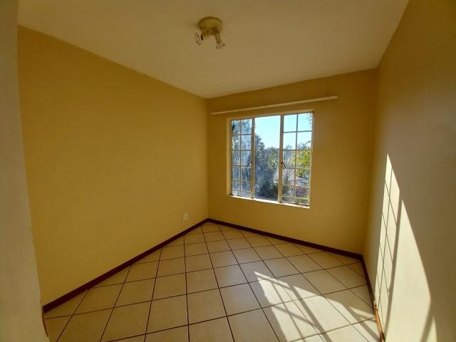 2 Bedroom Property for Sale in Monavoni Gauteng